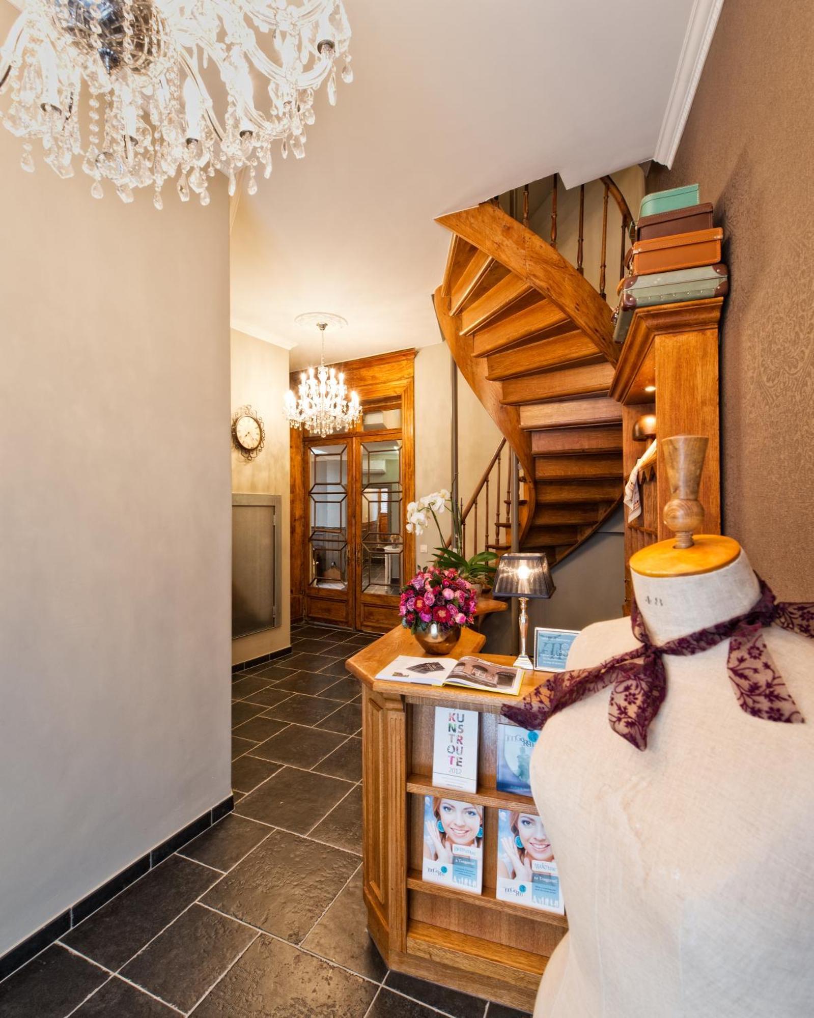 Boutique Hotel Caelus VII Tongeren Bagian luar foto