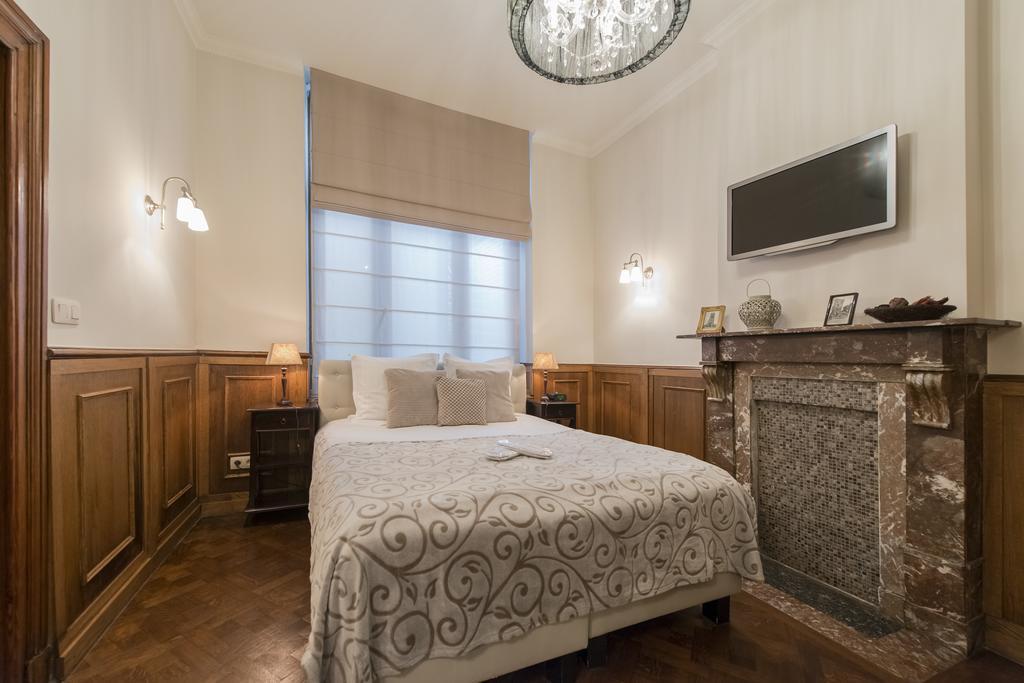 Boutique Hotel Caelus VII Tongeren Bagian luar foto