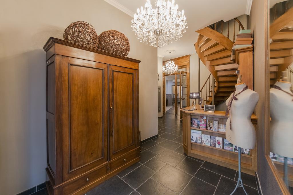 Boutique Hotel Caelus VII Tongeren Bagian luar foto