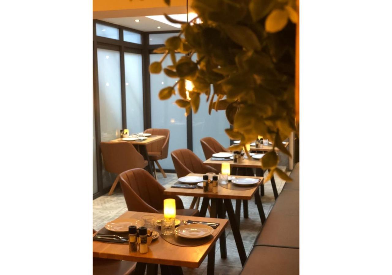 Boutique Hotel Caelus VII Tongeren Bagian luar foto