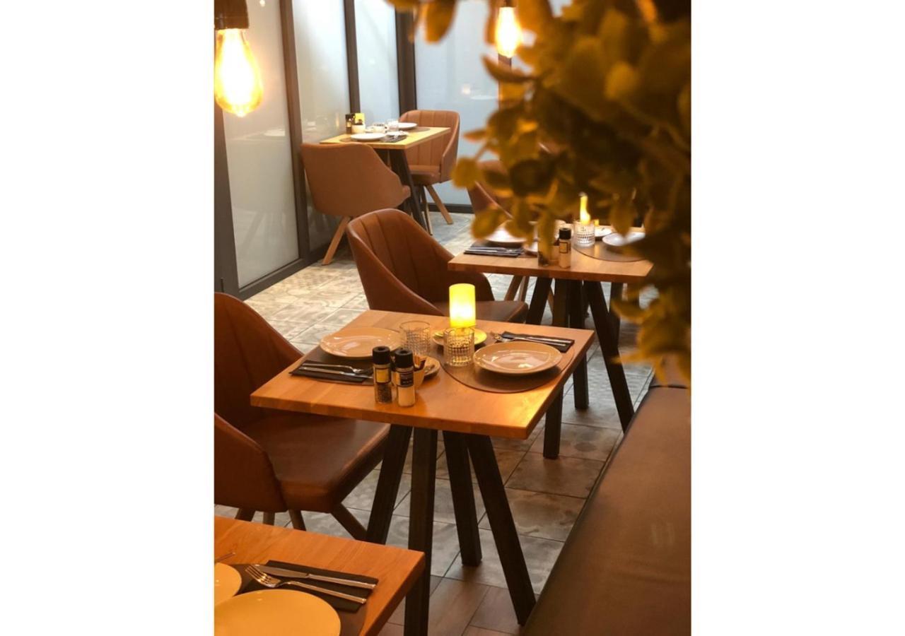 Boutique Hotel Caelus VII Tongeren Bagian luar foto